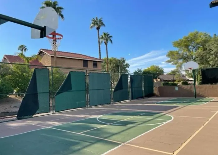 Lakefront Hacienda With Pool, Hot-tub, Tennis